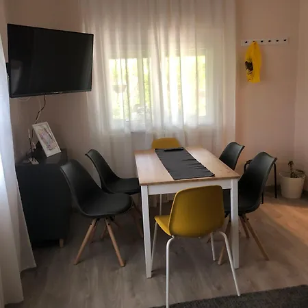 Nyaralo Holiday home Balatonmariafurdo